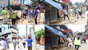 আখালিয়া নতুন বাজারকে ক্লিন ও ফুটপাত মুক্ত করতে পরিষ্কার-পরিচ্ছন্ন উচ্ছেদ অভিযান