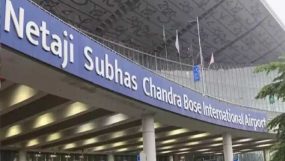 কলকাতা বিমানবন্দরের টার্মিনালের কাঁচ ভেঙে এক বাংলাদেশি গ্রেফতার