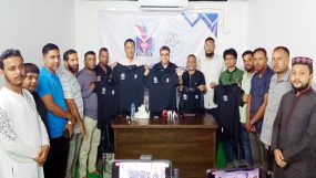 বিএমজেএ সিলেটের প্রশিক্ষণ কর্মশালার টি-শার্টের মোড়ক উন্মোচন