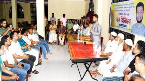 দুর্গাপূজা উপলক্ষে সিলেট মহানগরীর ৮নং ওয়ার্ডের বিভিন্ন পূজা উদযাপন পরিষদের নেতৃবৃন্দের সাথে আফছর খান এর মতবিনিময়