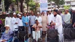 সিলেটে গরীব এন্ড ইয়াতিম ট্রাস্ট এর ৮ লক্ষ টাকার রিক্সা, হুইলচেয়ার ও ঠেলাগাড়ি বিতরণ