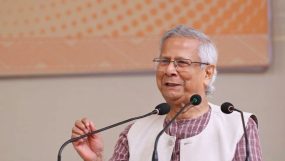 সরকার নাগরিকদের মৌলিক অধিকার থেকে বঞ্চিত করতে পারে না : ড. ইউনূস