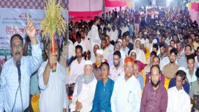 দোয়ারাবাজারে উঠান বৈঠকে ৩১ দফা বাস্তবায়নে লিফলেট বিতরণ