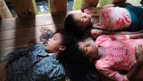 বিয়েতে বেড়াতে এসে পানিতে ডুবে একই পরিবারের তিন শিশুর মৃত্যু