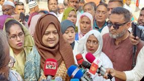 সিলেট-২ আসনে ধানের শীষের প্রার্থী তাহসিনা রুশদীর লুনা-মাজার জিয়ারতের মাধ্যমে প্রচারণা শুরু