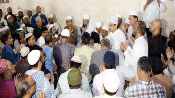 বিএনপির চেয়ারপার্সনের সুস্থতা কামনায় মহানগর বিএনপির খতমে কোরআন ও বিশেষ দোয়া