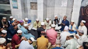 খালেদা জিয়ার সুস্থ্যতা কামনায় ৩৪ নম্বর ওয়ার্ড বিএনপির মিলাদ ও দোয়া মাহফিল অনুষ্ঠিত