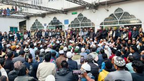 সিলেটে দোয়া, কালো পতাকা উত্তোলন, ব্যাজ ধারণ ও শোক বই খোলা কর্মসূচি