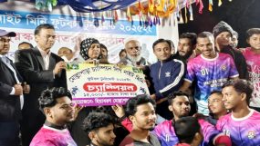 হিয়াবরণ মোল্লাপাড়া চ্যাম্পিয়ান লীগ নাইট মিনি ফুটবল টুর্নামেন্ট এর ফাইনাল খেলা অনুষ্ঠিত