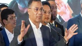 ২৫ তারিখ দেশে ফিরে যাচ্ছি, দয়া করে কেউ লন্ডন এয়ারপোর্টে যাবেন না: তারেক রহমান