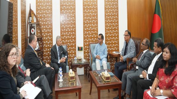 দক্ষিণ ও মধ্য এশিয়া বিষয়ক সহকারী পররাষ্ট্রমন্ত্রী পল কাপুরের সঙ্গে সৌজন্য সাক্ষাৎ