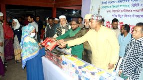 সিলেট ৮ নং ওয়ার্ডের কাউন্সিল পদপ্রার্থী আফছর খানের পক্ষ থেকে ঈদের উপহার বিতরণ ও দোয়া মাহফিল