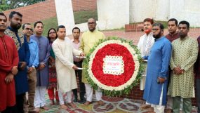 বীর শহিদদের স্মৃতির প্রতি শ্রদ্ধা নিবেদন-সিসিক প্রশাসক