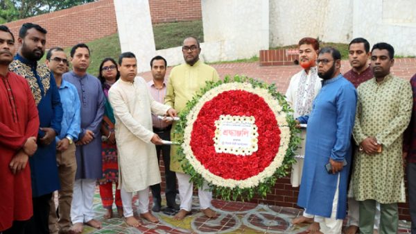 বীর শহিদদের স্মৃতির প্রতি শ্রদ্ধা নিবেদন-সিসিক প্রশাসক
