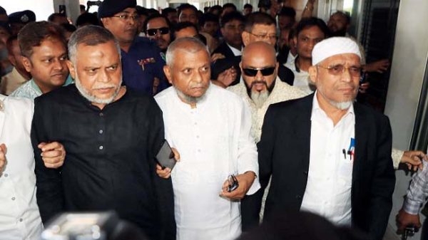 সুরঞ্জিত সেন হত্যা চেষ্টা মামলা: নিজেদের নির্দোষ দাবি আরিফ-গউছ-বাবরের