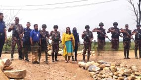 শ্রীপুরে টাস্কফোর্সের অভিযানে ২৫০০ ঘনফুট পাথর জব্দ