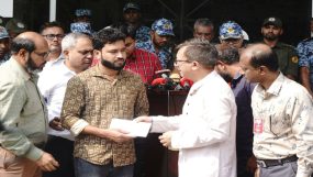 বাহরাইনে নিহত প্রবাসী গিরিশ চন্দ্র সূত্রধরের মরদেহ দেশে পৌঁছেছে, পরিবারের কাছে হস্তান্তর