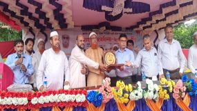 দীর্ঘ ৩৩ বছরের শিক্ষকতা জীবনের ইতি: সিলেটে প্রধান শিক্ষক বুরহান উদ্দিনের বিদায় সংবর্ধনা