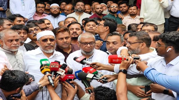 সুরঞ্জিত সেন হত্যাচেষ্টা মামলায় একজনের মৃত্যুদন্ড, আরিফ-বাবর-গৌছসহ ৯ জন খালাস